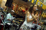 Pocket Show na 'Queops Music'- Shopping Grand Plaza - Divulgao CD Samba-Fuso (Santo Andr/SP-abril 2010)